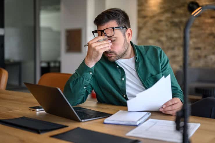 How Long Does Negative Information Stay on Your Credit Report?